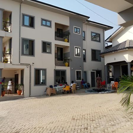 Queen'S Hill Lodge Gbawe Ngoại thất bức ảnh