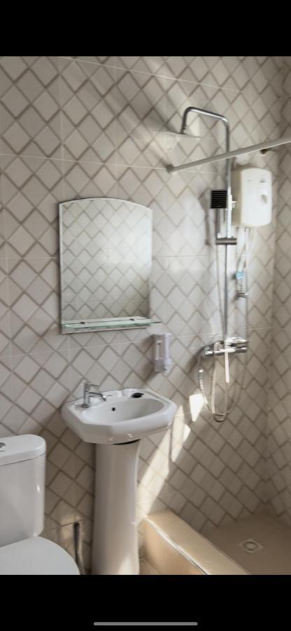 Queen'S Hill Lodge Gbawe Ngoại thất bức ảnh