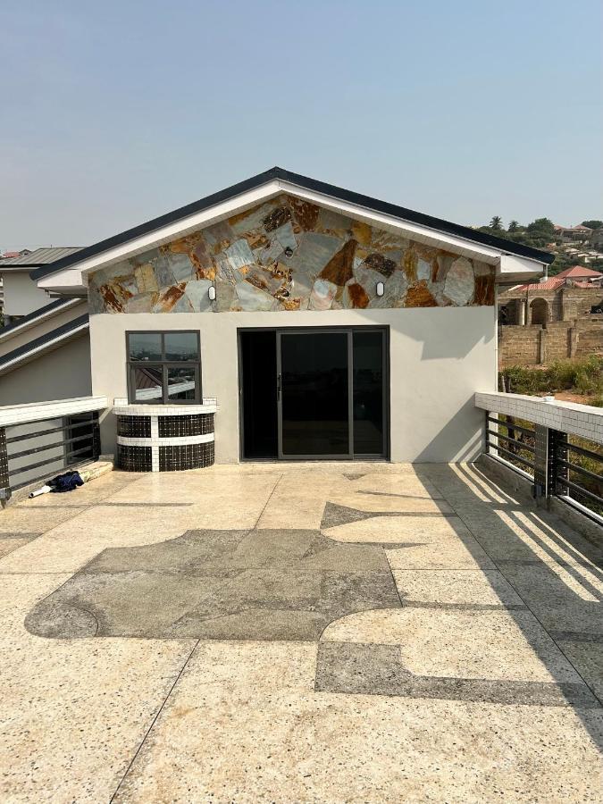 Queen'S Hill Lodge Gbawe Ngoại thất bức ảnh